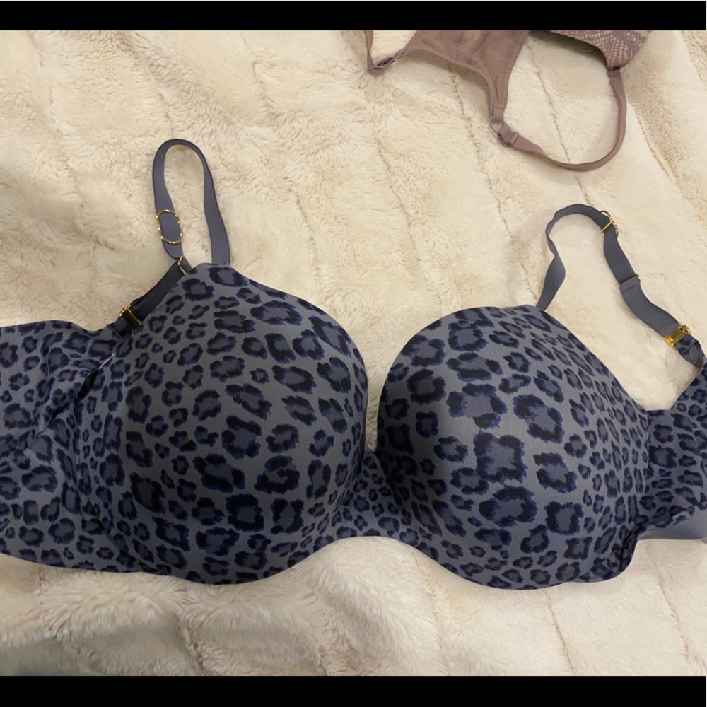 Victoria’s Secret leopard bra 38DD